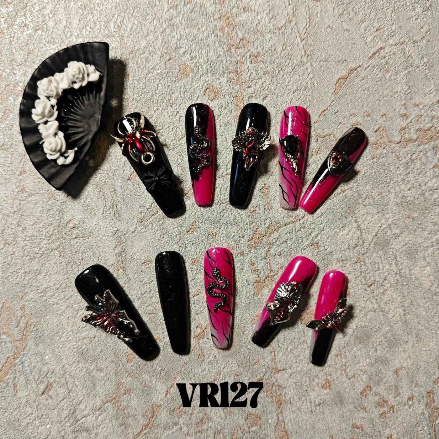 Link 2 (VR126-VR150) Handmade original cool press-on nails