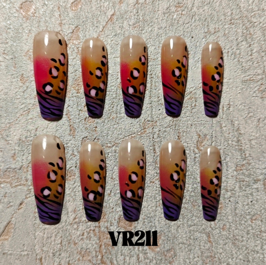 Link 3 (VR201-VR225) Handmade original cool press-on nails