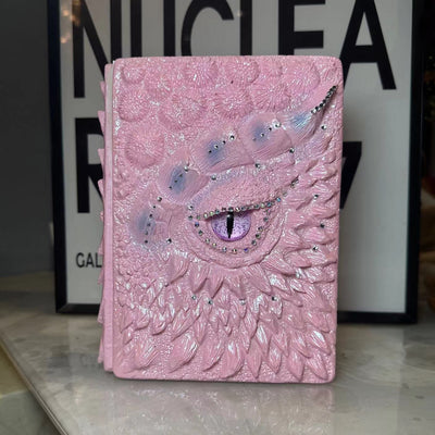 Cuaderno de ojo de dragón hecho a mano en 3D rosa con paquete de repuesto Cuaderno de ojo de dragón retro Manualidades Diario de dragón en relieve 3D hecho a mano Artesanía de resina de alta calidad Regalo de decoración de escritorio